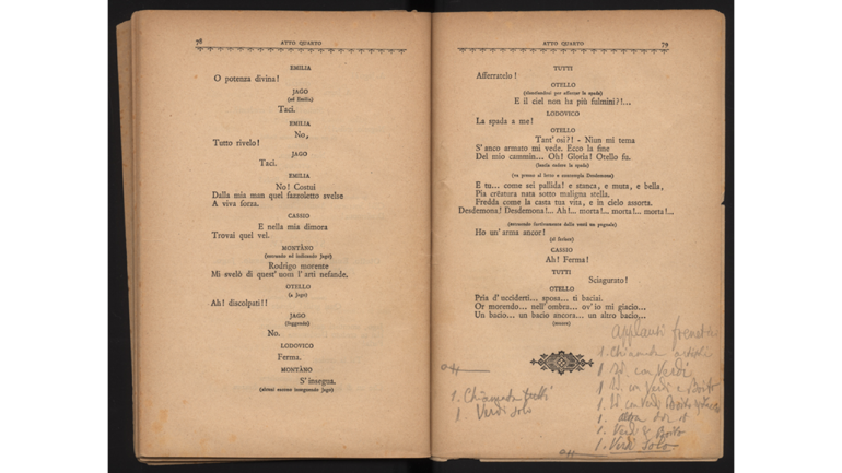 Detail des Librettos mit Giulio Ricordis handschriftlichen Anmerkungen über die Reaktionen des Publikums bei der Uraufführung von Giuseppe Verdis Otello, 1887