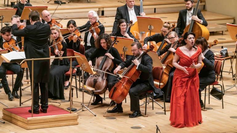 Die armenische Sopranistin Karine Babajanyan in der Titelrolle