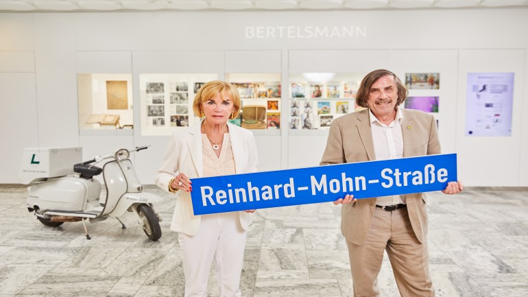 Straßenumbenennung Reinhard Mohn 