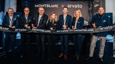 Gruppenbild des Managements der beteiligten Firmen