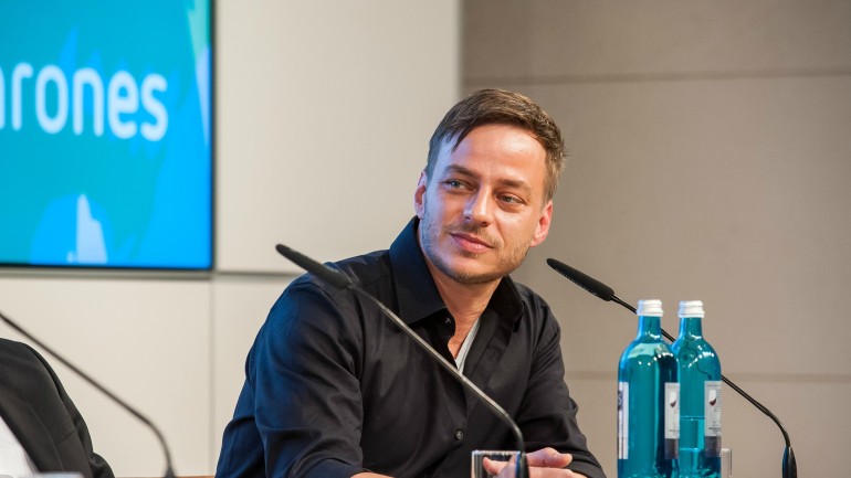 Tom Wlaschiha  (Jaqen H&#39;gar in der TV-Serie &#34;Game of Thrones&#34;) las aus “Eis und Feuer” 