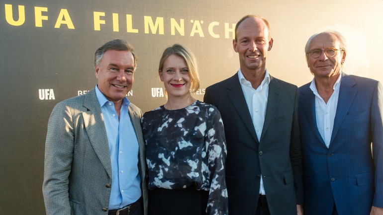 Die Gastgeber mit der Filmpatin 2016. V.l.n.r.: Nico Hofmann (Co-CEO UFA), Schauspielerin Caroline Peters, Bertelsmann-CEO Thomas Rabe, Wolf Bauer (Co-CEO UFA)