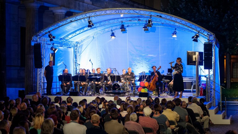 &#34;Die Bergkatze&#34; wurde live begleitet von Trioglyzerin und der JazzCombo der Deutschen Oper