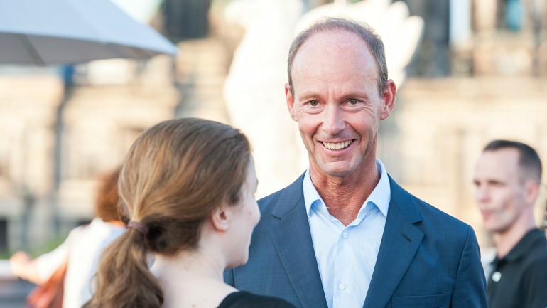 Bertelsmann-Chef Thomas Rabe im Gespräch mit der Autorin Thea Dorn