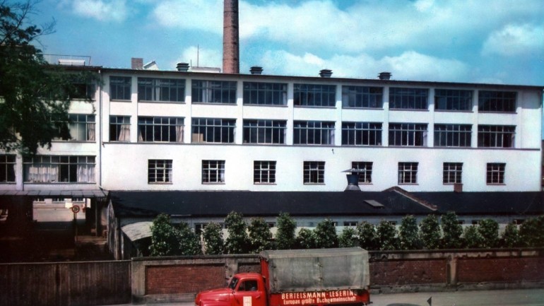 Die Verlagsauslieferung von C. Bertelsmann an der Kaiserstraße, um 1955.
