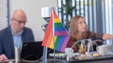 Mitarbeiter:innen-Netzwerk &#34;be.queer&#34;